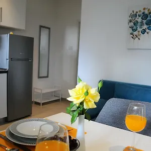 Aria With Private Parking Split