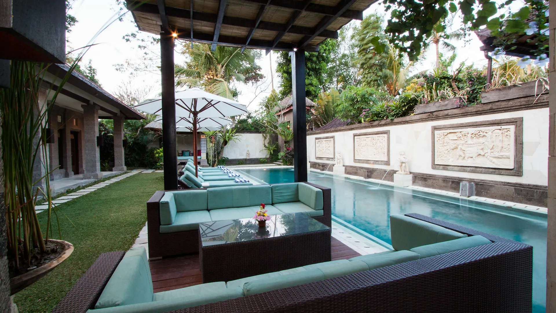 Villa Dewata Seminyak  Indonesia