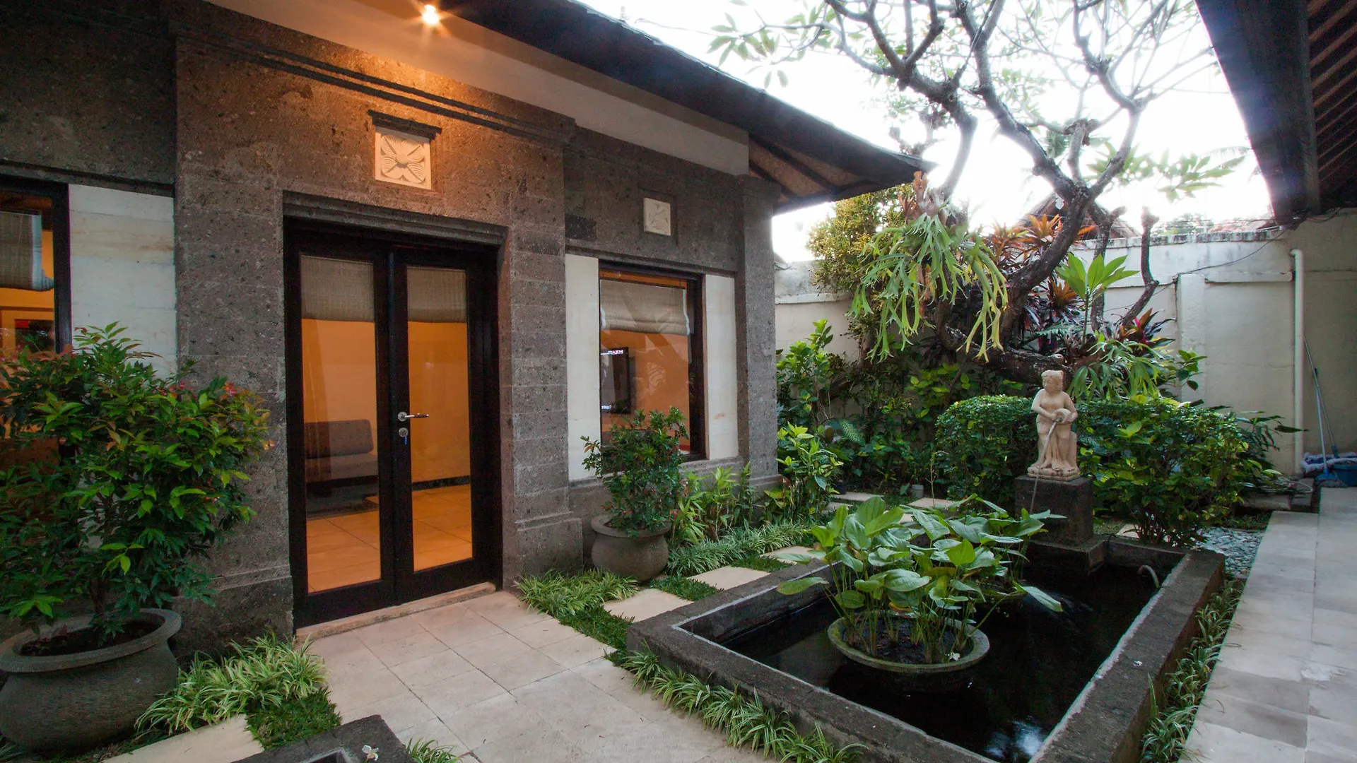 Villa Dewata Seminyak  Indonesia
